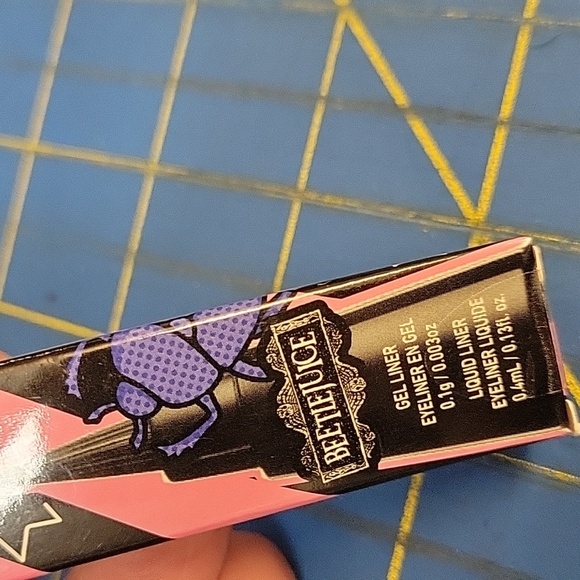 NYX Beetlejuice Pin Stripe Duo Gel Liner 0.1g Liquid Liner 0.4ml New Sealed Box - Picture 6 of 6